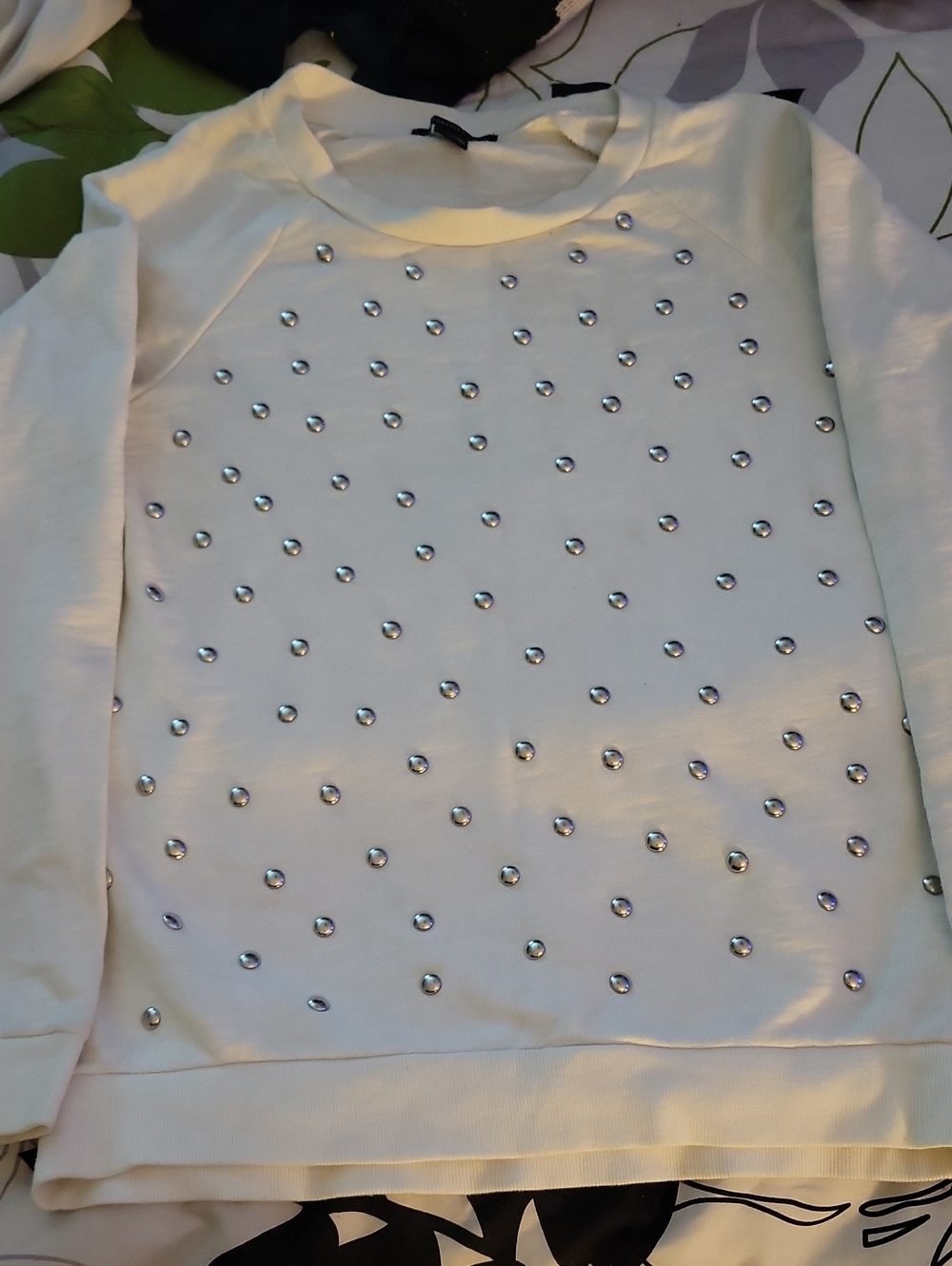 Forever 21 sweatshirt